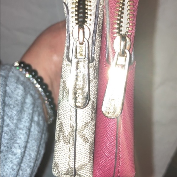 Micheal kors wallet - Picture 5 of 5